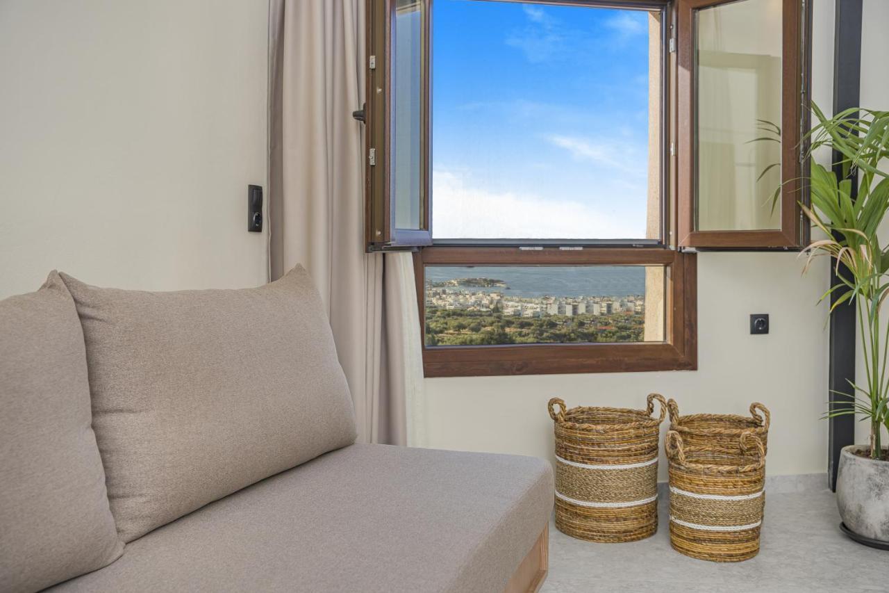 Achatis Suites ヘルソニソス エクステリア 写真