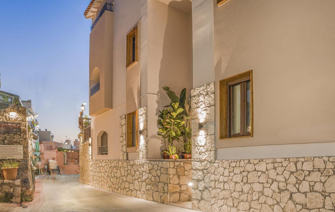Achatis Suites ヘルソニソス エクステリア 写真