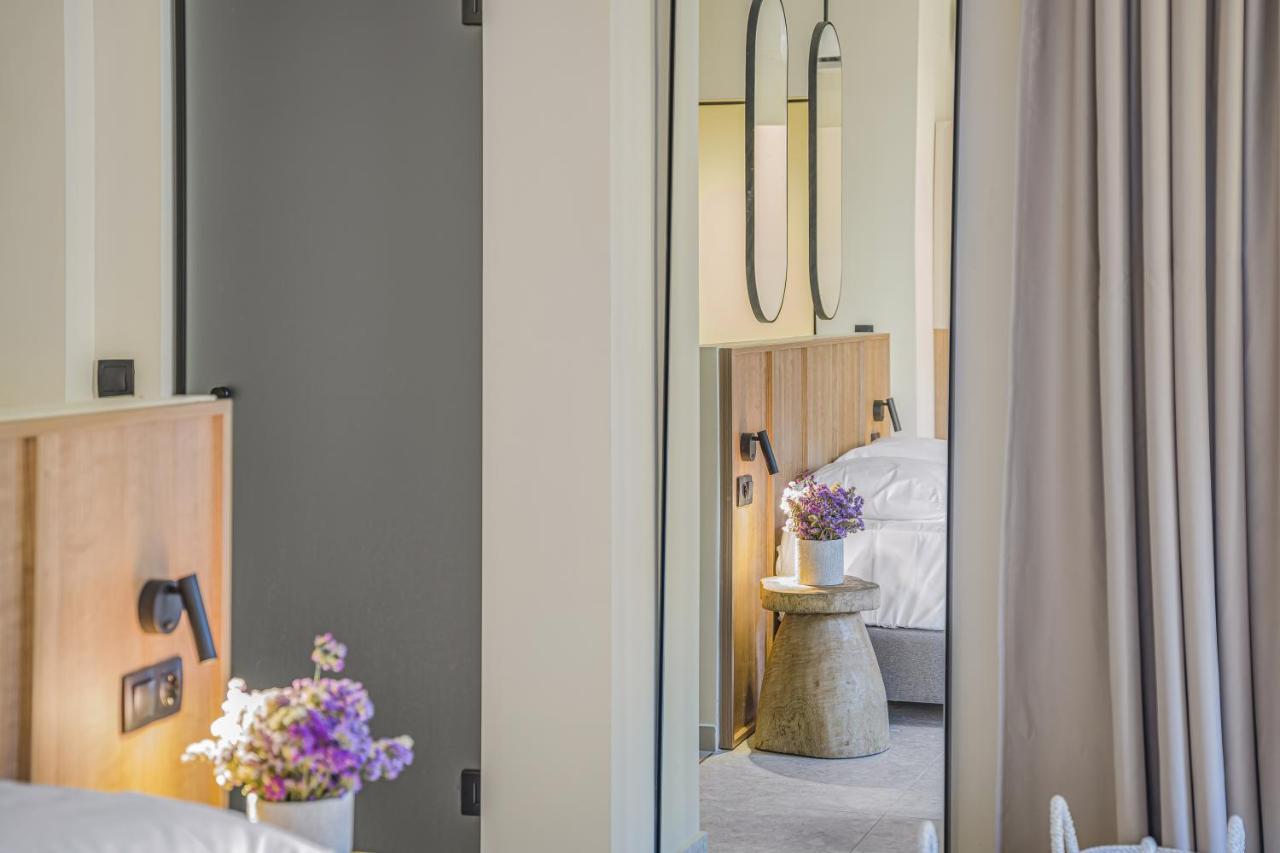 Achatis Suites ヘルソニソス エクステリア 写真